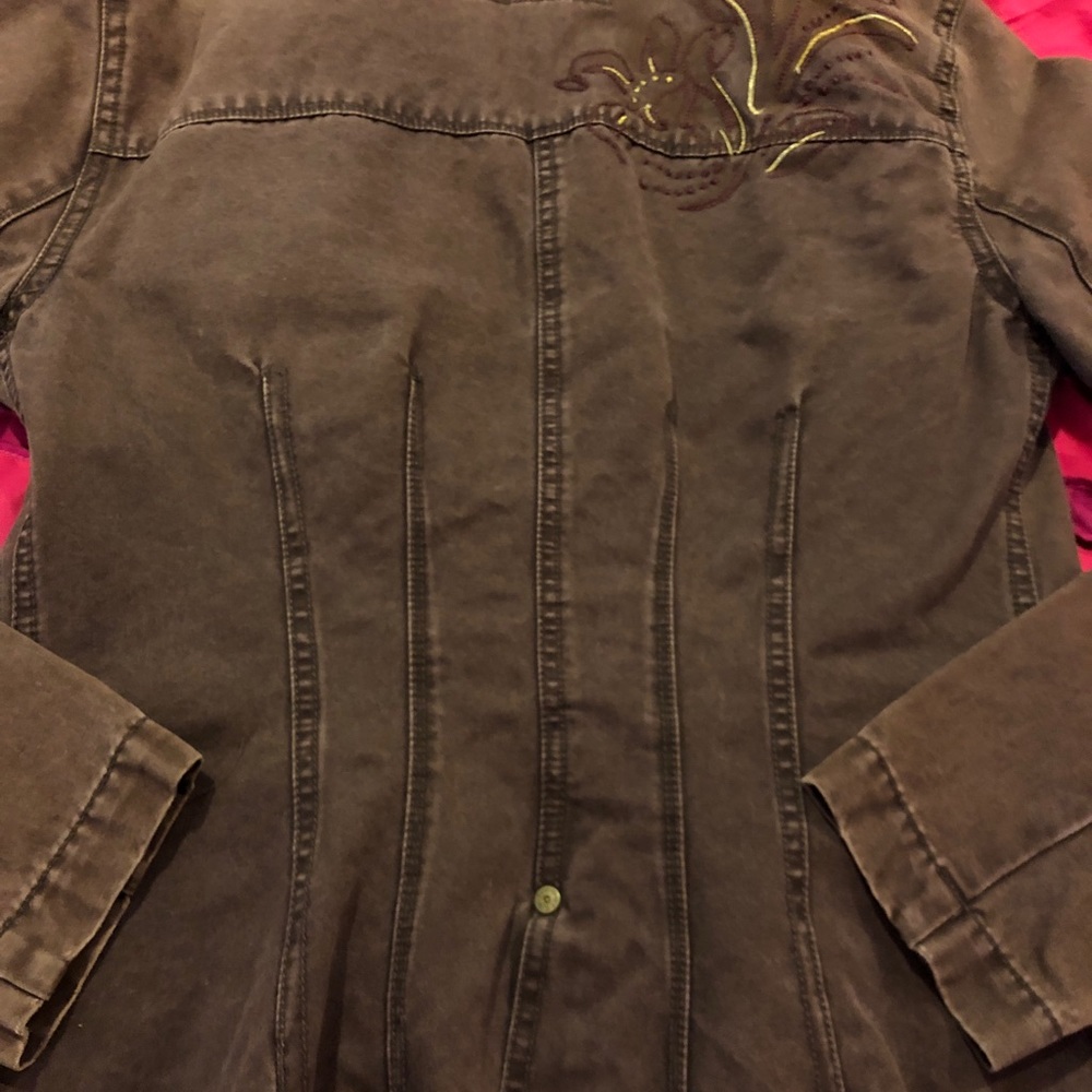 Blazer - Picture 5 of 8